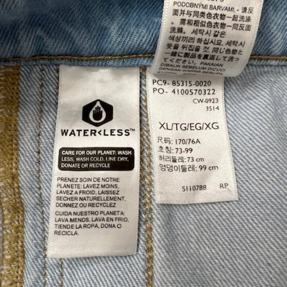 Levi's Vintage-Style Denim Overalls Light Wash in Stone Shadow L/XL - Picture 9 of 9